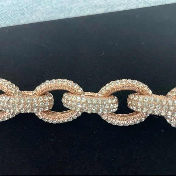 Elegant Rose Gold Tone Chain Bracelet - Picture 5 of 5